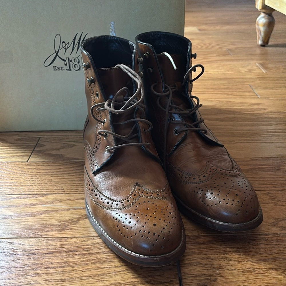 Very lightly used leather boots